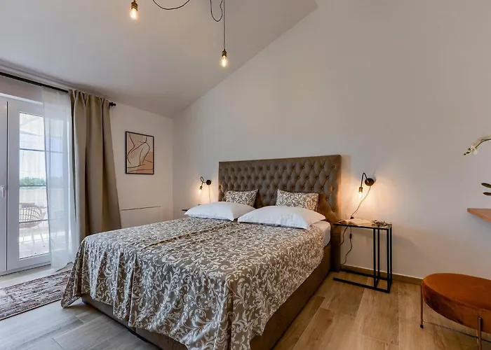 Tesoro Feriehus Zaton (Zadar)